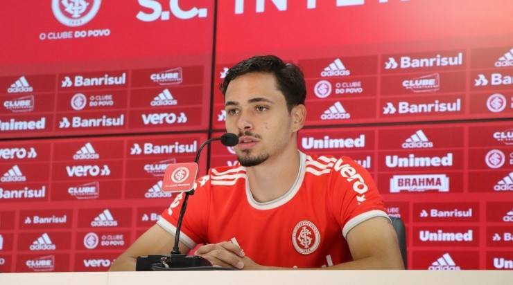 Maurício tem recebido sondagens para deixar o Internacional e isso pode ser um trunfo para Barcellos fechar com Quinteros. Foto: Ricardo Duarte/ Internacional