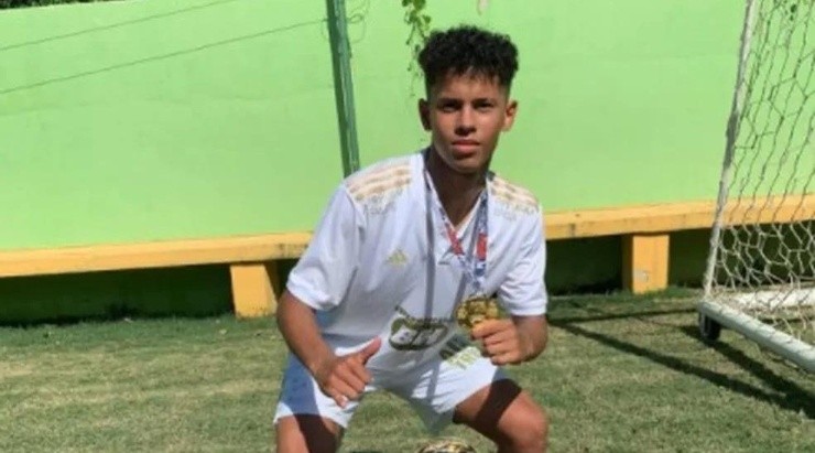 Foto: Divulgação/Arquivo pessoal - Rhuan é destaque da base cruzeirense.