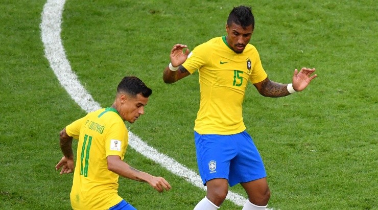 (Photo by Hector Vivas/Getty Images) - Paulinho foi outro que jogou ao lado de Coutinho.