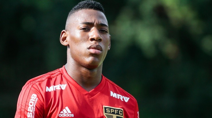 Foto: Marcello Zambrana/AGIF - Léo Pelé foi vendido para o Vasco