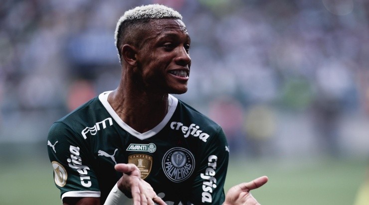 Foto: Ettore Chiereguini/AGIF - Danilo pode ser negociado junto ao Benfica, de Portugal. Foto: Ettore Chiereguini/AGIF - Danilo pode ser negociado junto ao Benfica, de Portugal.