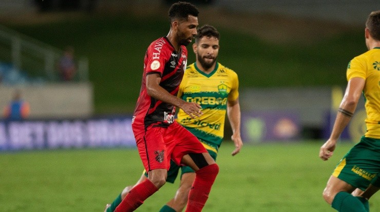 Foto: Gil Gomes/AGIF - Matheus Fernandes atuou no Brasileirão pelo Athletico/PR