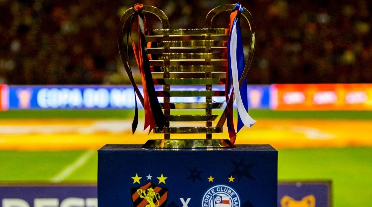 Foto: Clélio Tomaz/AGIF - Sport e Bahia decidiram aquela edição.