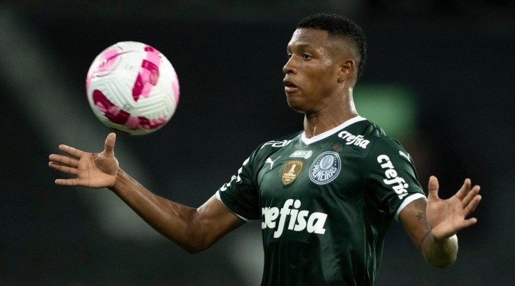 Foto: Jorge Rodrigues/AGIF - Danilo agora interessa ao Barcelona/Real Betis.