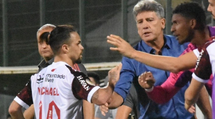 Foto: Renato Padilha/AGIF - Michael é um pedido especial de Renato. Foto: Renato Padilha/AGIF - Michael é um pedido especial de Renato.