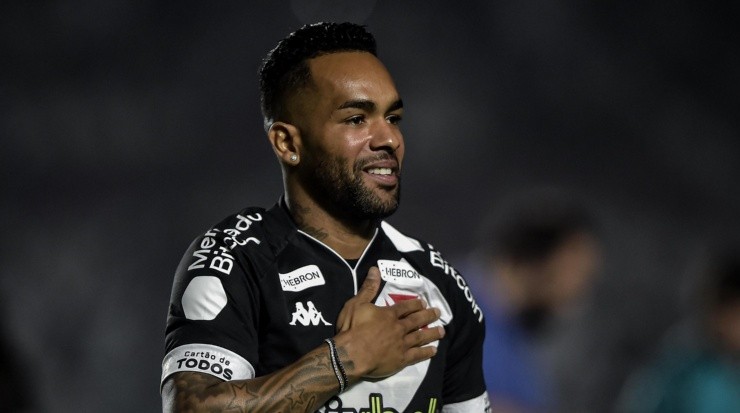 Foto: Thiago Ribeiro/AGIF - Alex Teixeira está perto de renovar com o Vasco