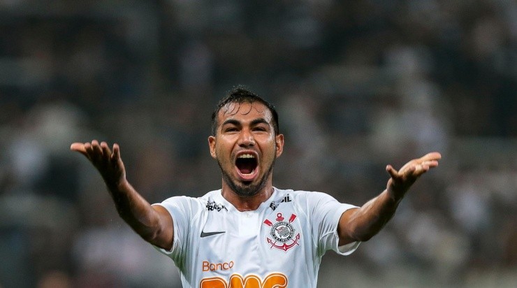 Foto: Ale Cabral/AGIF - Sornoza deu o passe para o gol de Vágner Love