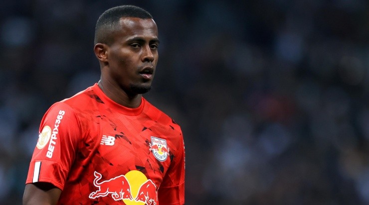 Foto: Marcello Zambrana/AGIF - Carlos Eduardo não marcou nenhum gol em 2022.