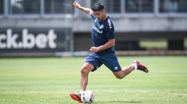 FOTO: LUCAS UEBEL/GREMIO FBPA - Felipão deu um aviso sobre Suárez.