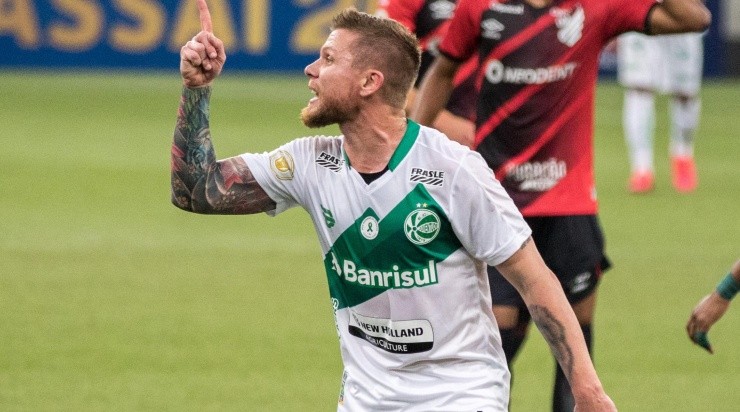 Foto: Robson Mafra/AGIF - Rafael Forster vai jogar o Paulistão pelo Santo André