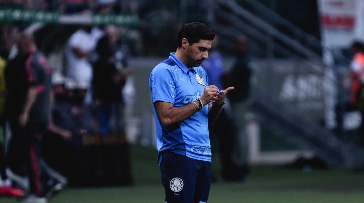 Foto: Ettore Chiereguini/AGIF - Abel Ferreira venceu seus primeiros títulos da carreira no Brasil.
