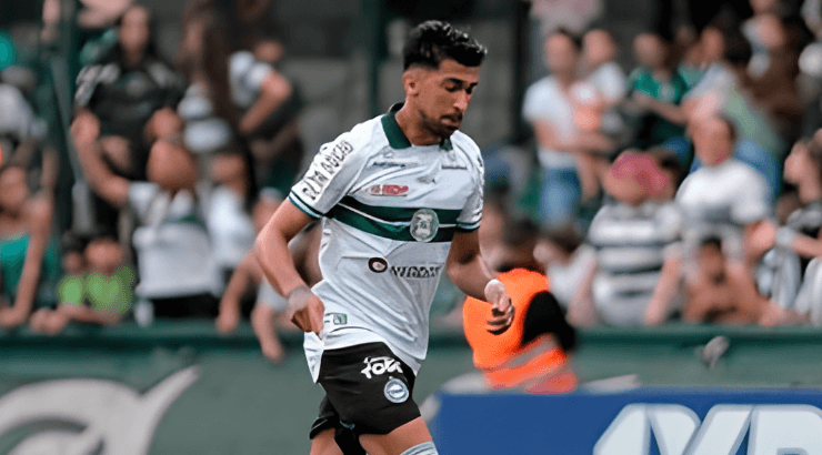 Foto: Rafael Ianoski/Coritiba - Marcelino Moreno teve grande estreia 