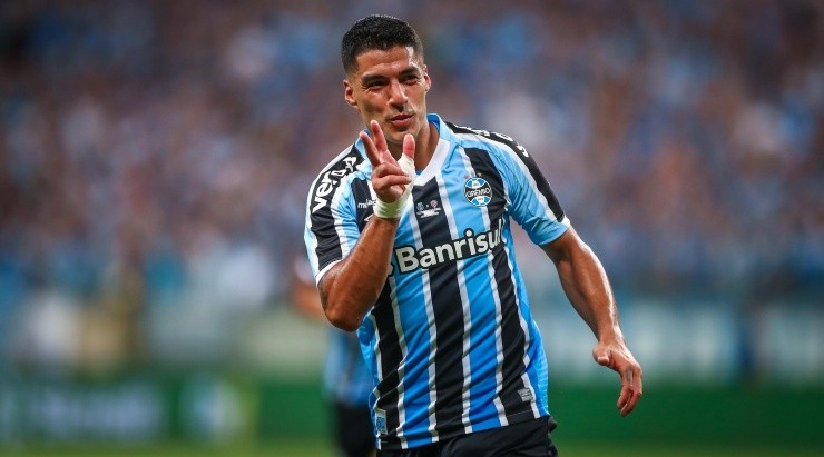 Foto: Lucas Uebel/Grêmio/Divulgação - Suárez: centroavante marcou 3 vezes na goleada do Grêmio