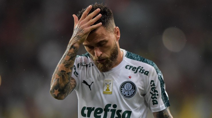 Foto: Thiago Ribeiro/AGIF - Lucas Lima saiu sem deixar saudades no Palmeiras.