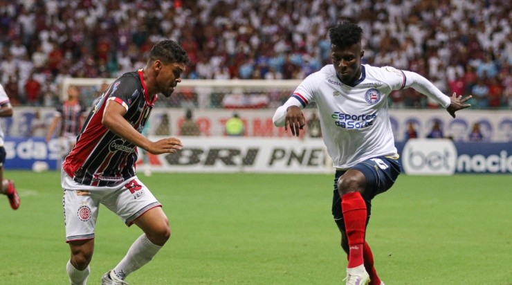 Foto: Renan Oliveira/AGIF - Chavez entrou no lugar de Ryan na partida.