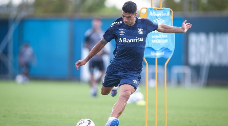 Foto: Lucas Uebel/Grêmio/Divulgação - O uruguaio deve ser titular do Grêmio contra o Caxias Foto: Lucas Uebel/Grêmio/Divulgação - O uruguaio deve ser titular do Grêmio contra o Caxias
