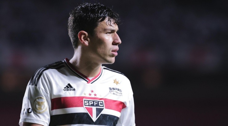 Foto: Ettore Chiereguini/AGIF - Torcida também ficou indignada por conta de Ferraresi