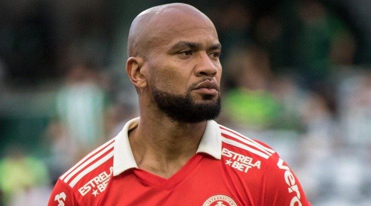 Foto: Robson Mafra/AGIF - Rodrigo Moledo: zagueiro foi apontado como alvo do Vasco