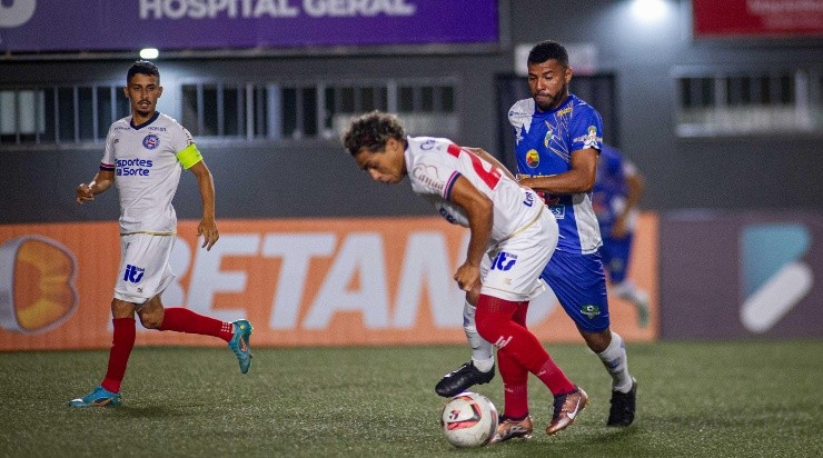 Foto: Jhony Pinho/AGIF - Jacaré foi titular da equipe na noite de ontem (25). Foto: Jhony Pinho/AGIF - Jacaré foi titular da equipe na noite de ontem (25).