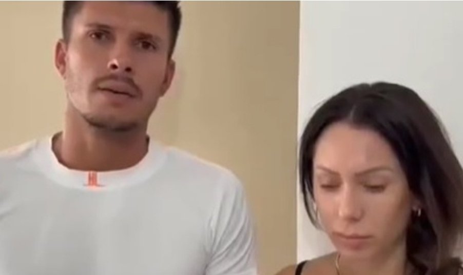 De acordo com o jornalista que acompanha o caso, o futuro de Léo no clube é incerto (Reprodução/Instagram/@dricaaborba)