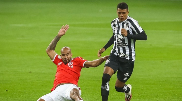 Pedro H. Tesch/AGIF - Tailson no Santos.