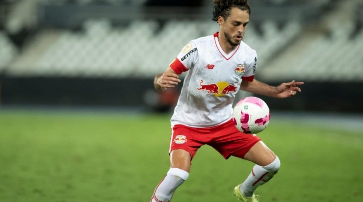 Foto: Jorge Rodrigues/AGIF - Hyoran: meia atuou pelo Red Bull Bragantino em 2022