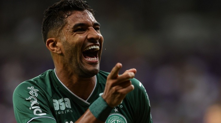 Foto: Gilson Junio/AGIF - Isaque: atacante se destacou no Guarani no 2º semestre de 2022