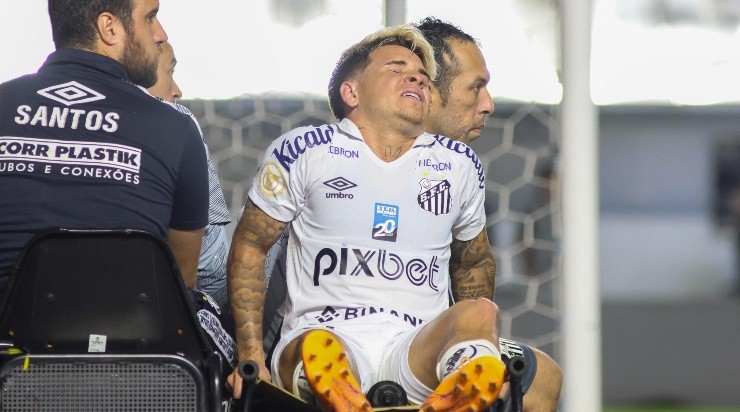 Foto: Fernanda Luz/AGIF - Soteldo vai passar por cirurgia e está fora do clássico. Foto: Fernanda Luz/AGIF - Soteldo vai passar por cirurgia e está fora do clássico.