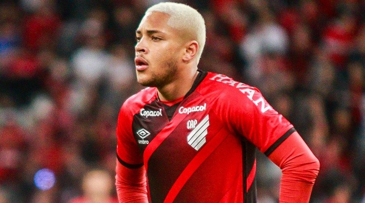 Foto: Gabriel Machado/AGIF - O atacante pode ser negociado em breve pelo Furacão