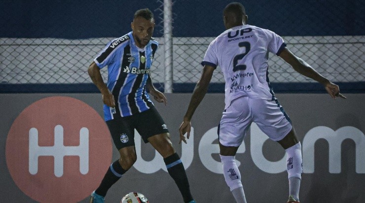 Foto: Maxi Franzoi/AGIF - Guilherme já fez 2 partidas pelo Grêmio em 2023. Foto: Maxi Franzoi/AGIF - Guilherme já fez 2 partidas pelo Grêmio em 2023.