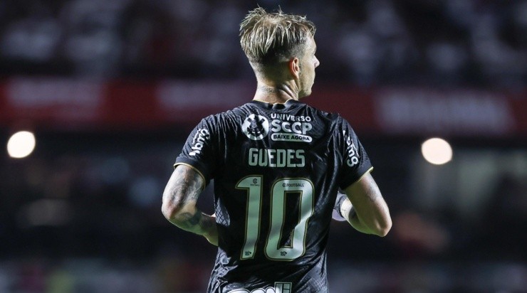 Foto: Marcello Zambrana/AGIF - Guedes foi decisivo no clássico.