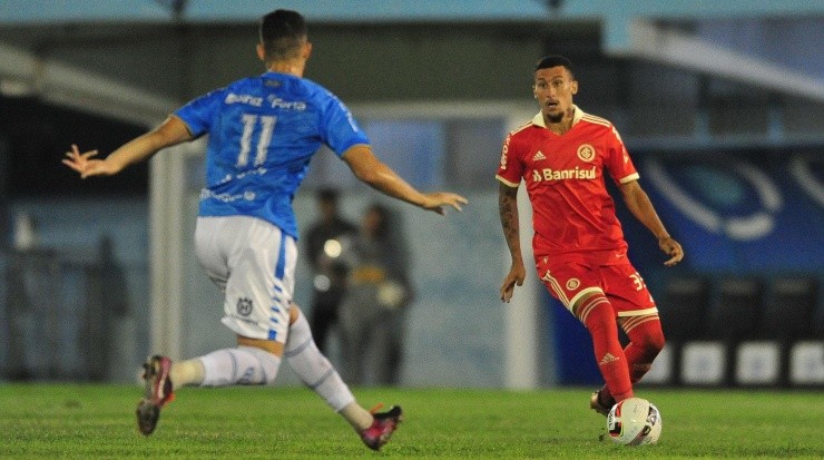 Foto: Ricardo Duarte/Internacional/Divulgação - Baralhas: volante está bem avaliado pelo técnico colorado