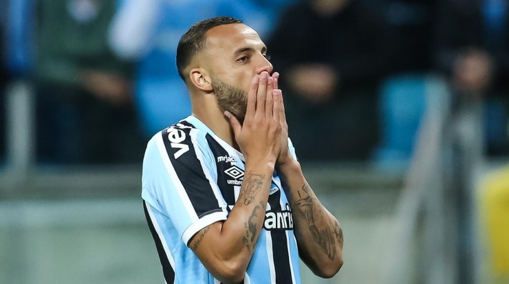 Pedro H. Tesch/AGIF - Guilherme pelo Grêmio. Pedro H. Tesch/AGIF - Guilherme pelo Grêmio.