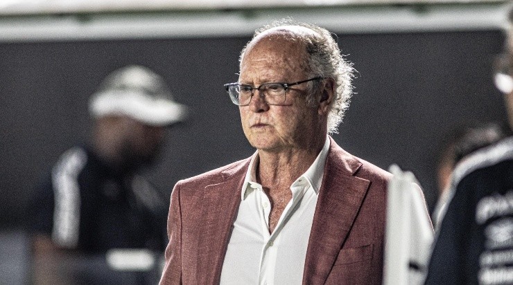 Foto: Abner Dourado/AGIF - Falcão vem sendo bastante criticado pelos santistas.