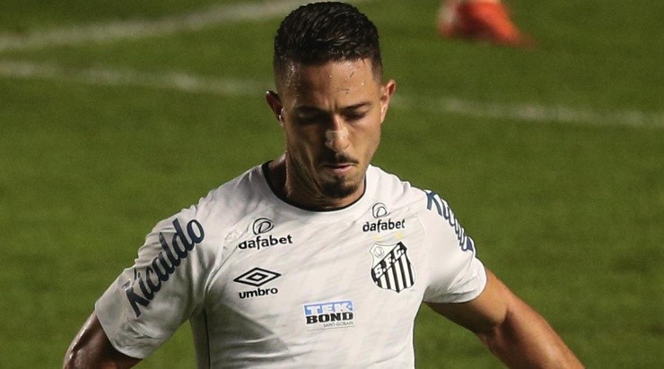 Ettore Chiereguini/AGIF - Alison no Santos em 2021. Ettore Chiereguini/AGIF - Alison no Santos em 2021.