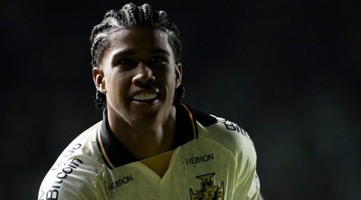 Foto: Jorge Rodrigues/AGIF - Andrey brilhou pelo Vasco e foi comprado pelo Chelsea.