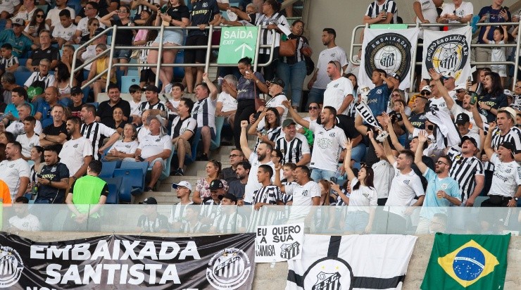 Foto: Gil Gomes/AGIF - Torcida do Santos não vai comparecer no Morumbi para o clássico contra o São Paulo