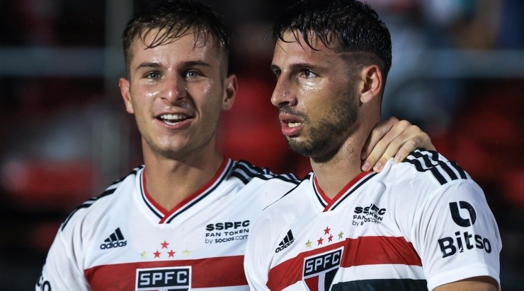 Foto: Marcello Zambrana/AGIF - Galoppo e Calleri: argentinos foram destaques em clássico Foto: Marcello Zambrana/AGIF - Galoppo e Calleri: argentinos foram destaques em clássico