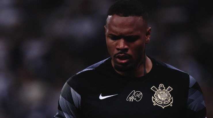 Foto: Ettore Chiereguini/AGIF - Carlos Miguel vem agradando os torcedores do Corinthians