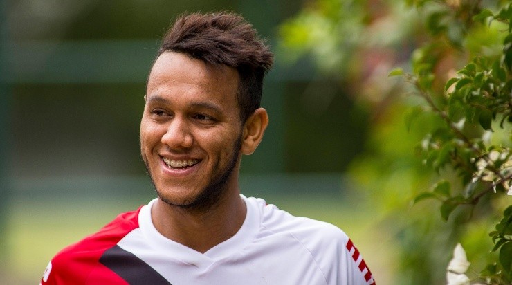 Foto: Daniel Vorley/AGIF - Último clube de Souza no Brasil foi o SPFC. Foto: Daniel Vorley/AGIF - Último clube de Souza no Brasil foi o SPFC.