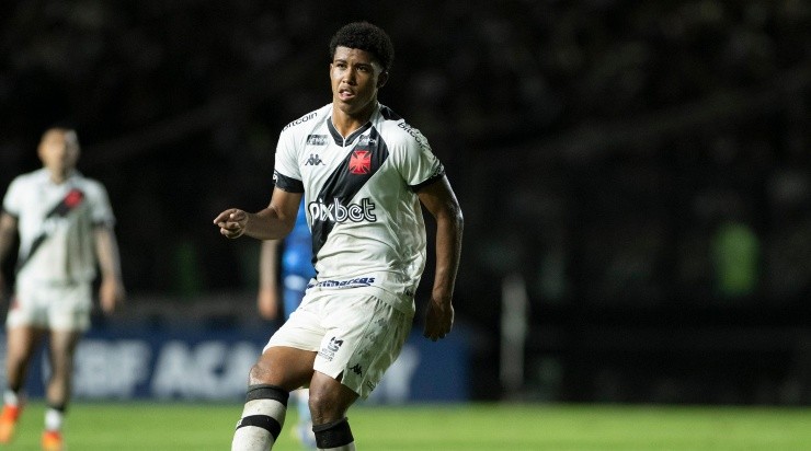 Foto: Jorge Rodrigues/AGIF - Andrey foi peça-chave no acesso do Vasco em 2022.