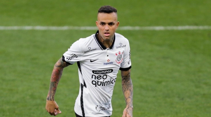 Foto: Marcello Zambrana/AGIF - Luan atuando no ano de 2021.