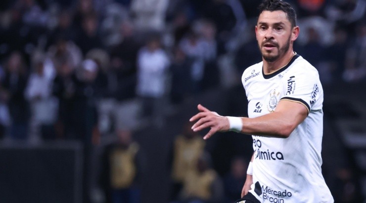 Foto: Marcello Zambrana/AGIF - Giuliano: contrato com o Corinthians acaba no fim do ano Foto: Marcello Zambrana/AGIF - Giuliano: contrato com o Corinthians acaba no fim do ano