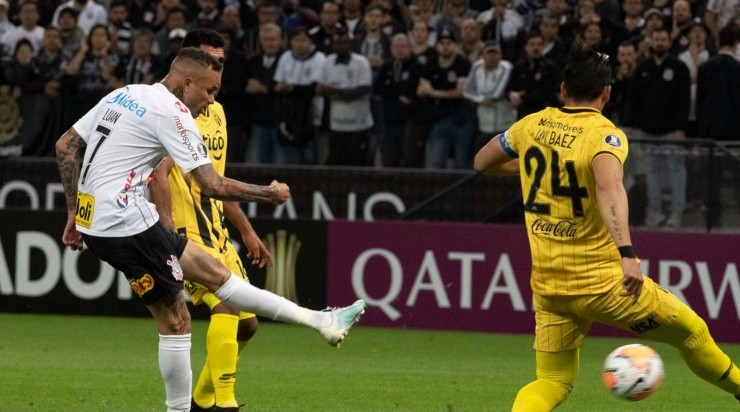 Foto: Daniel Augusto Jr. - Luan era a principal esperança do Timão na época.