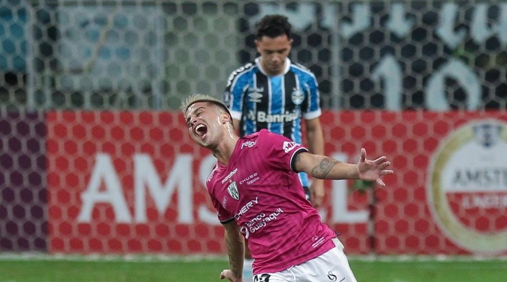 Foto: Fernando Alves/AGIF - Grêmio terminou aquela temporada rebaixado à Série B do Brasileirão.