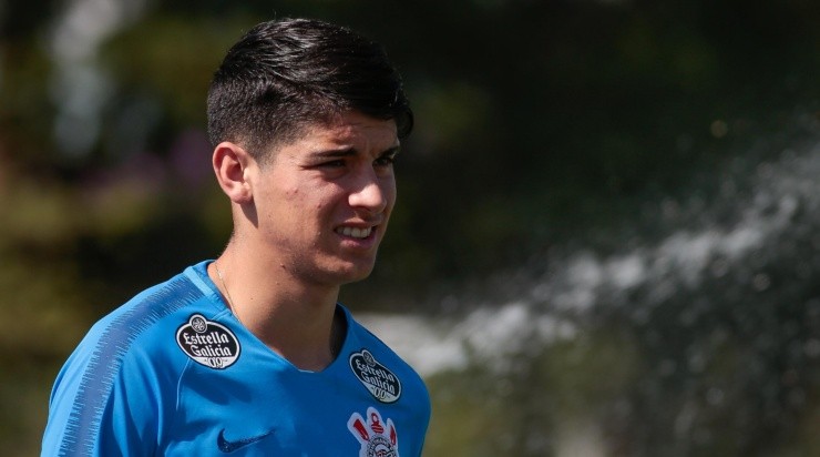 Foto: Marcello Zambrana/AGIF - Araos disse que Dragão vai atrás dos três pontos na Copa do Brasil