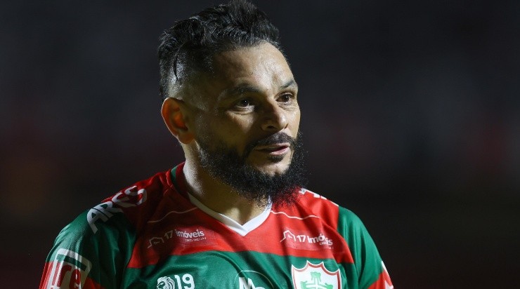 Foto: Marcello Zambrana/AGIF - Portuguesa, de Pará, ainda tenta um milagre