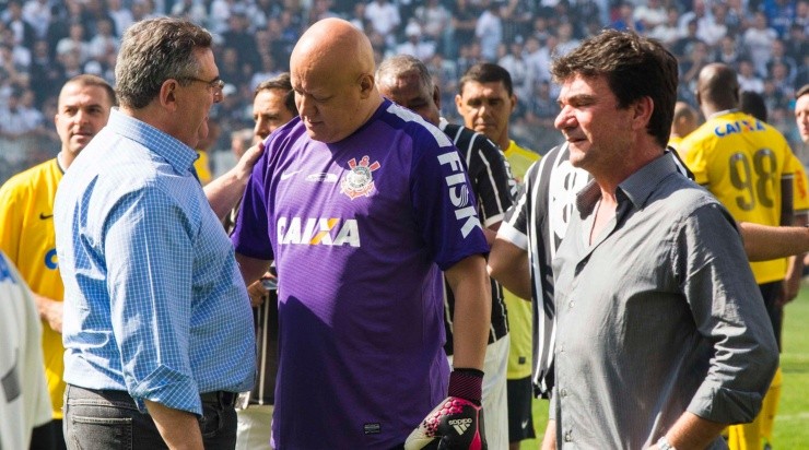 Foto: Daniel Vorley/AGIF - Ronaldo e Andrés podem pintar nas eleições do Corinthians.