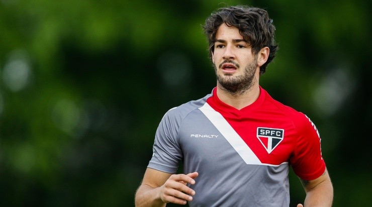 Foto Marcello Zambrana/AGIF - Pato chegou ao São Paulo pela primeira vez em 2014 Foto Marcello Zambrana/AGIF - Pato chegou ao São Paulo pela primeira vez em 2014