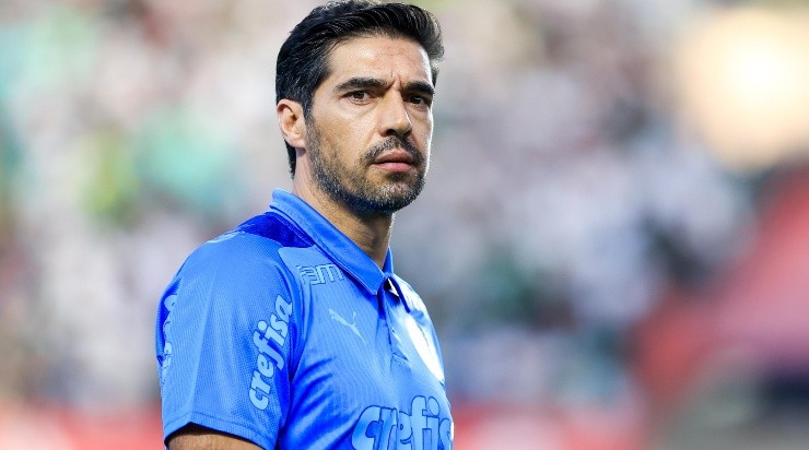 Foto: Marcello Zambrana/AGIF - O treinador está em busca de soluções internas no Palmeiras